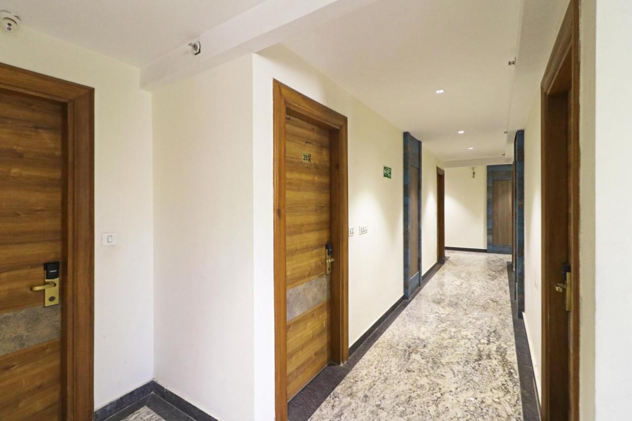 The Ivy Grand Hotel In City Centre With Free Secured Parking New Delhi Eksteriør bilde