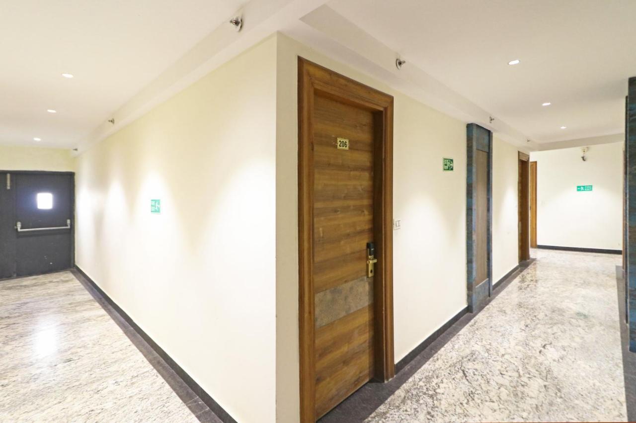 The Ivy Grand Hotel In City Centre With Free Secured Parking New Delhi Eksteriør bilde