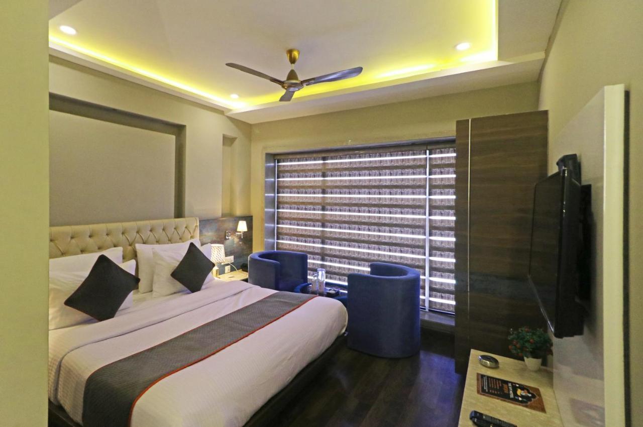 The Ivy Grand Hotel In City Centre With Free Secured Parking New Delhi Eksteriør bilde