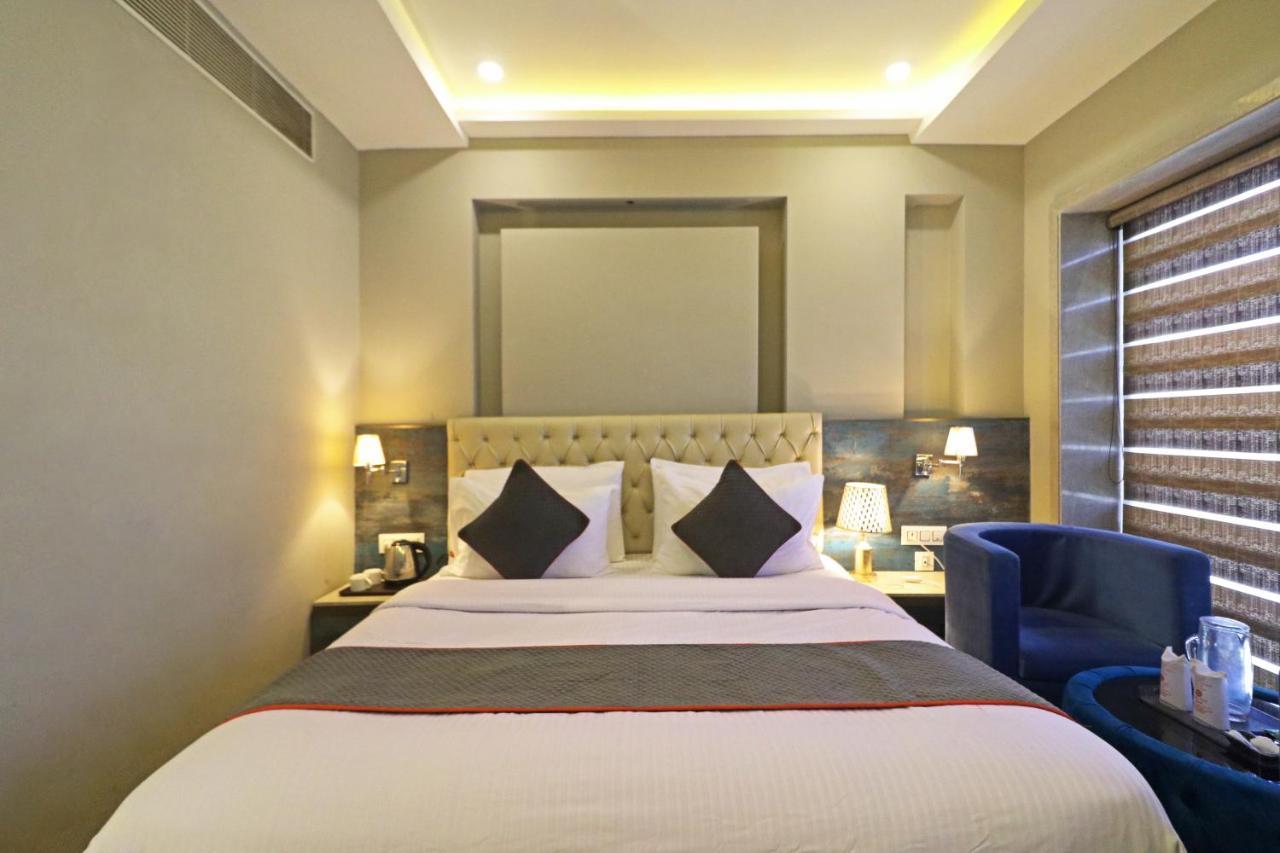 The Ivy Grand Hotel In City Centre With Free Secured Parking New Delhi Eksteriør bilde
