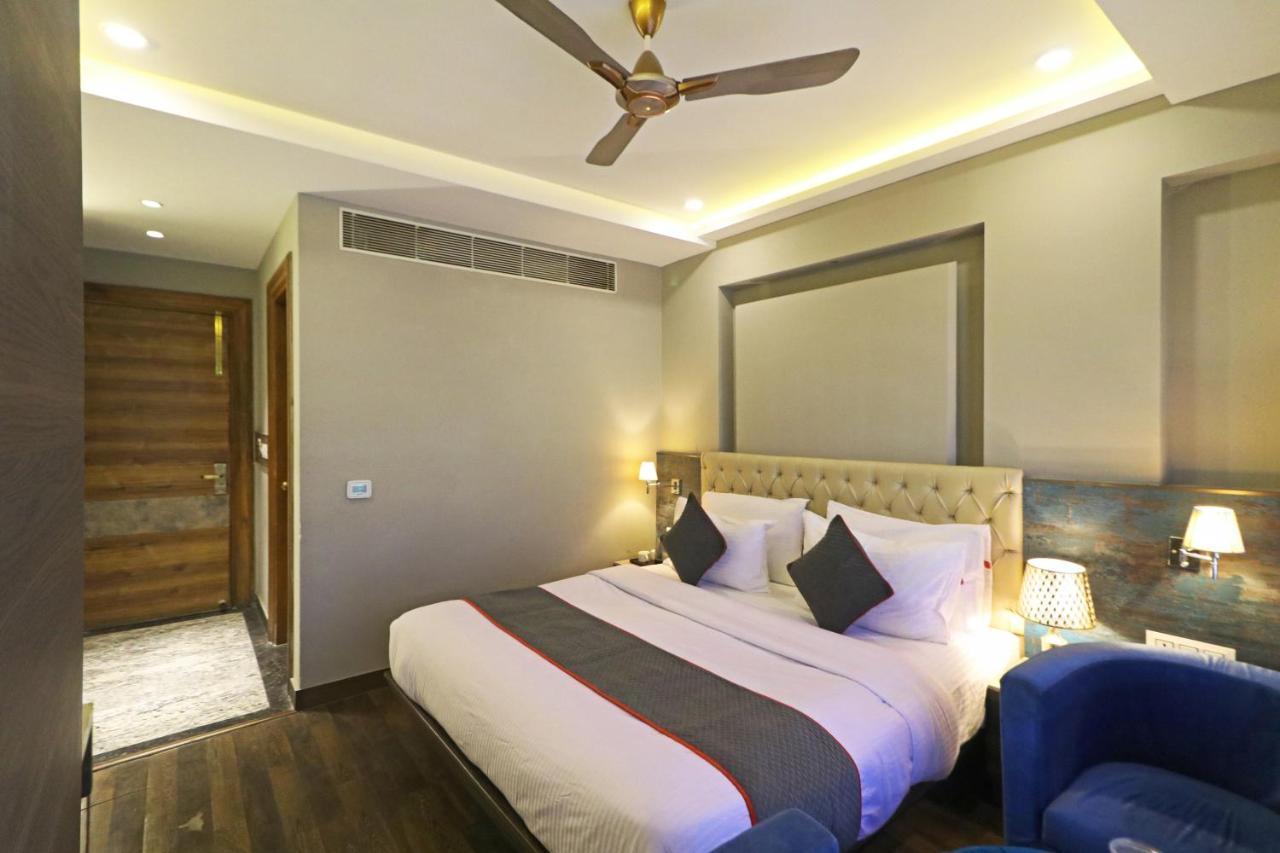 The Ivy Grand Hotel In City Centre With Free Secured Parking New Delhi Eksteriør bilde
