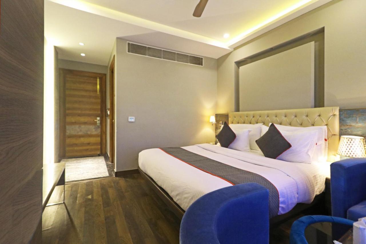 The Ivy Grand Hotel In City Centre With Free Secured Parking New Delhi Eksteriør bilde